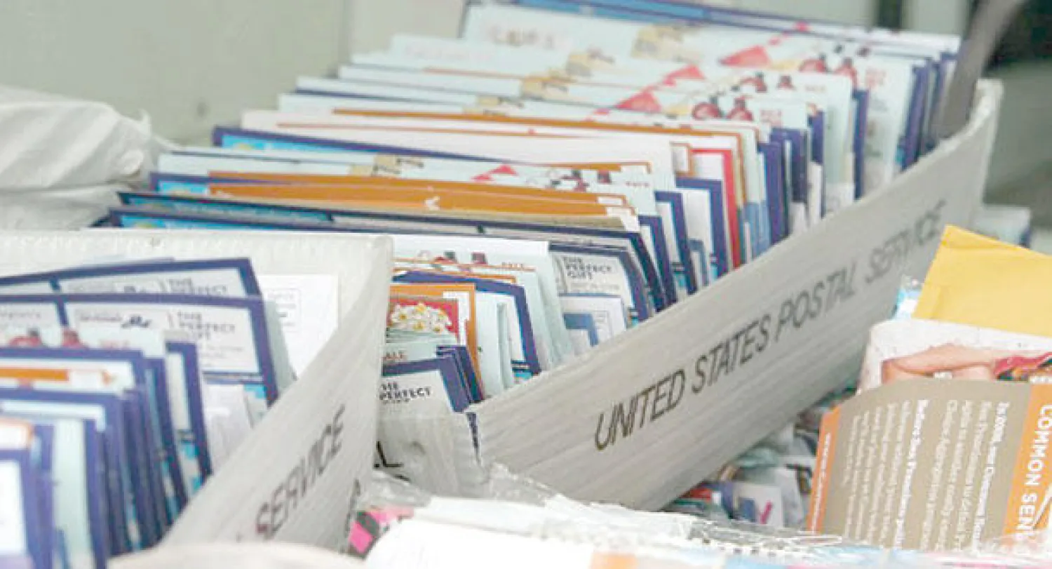 بعض رسائل البريد التي سرقها