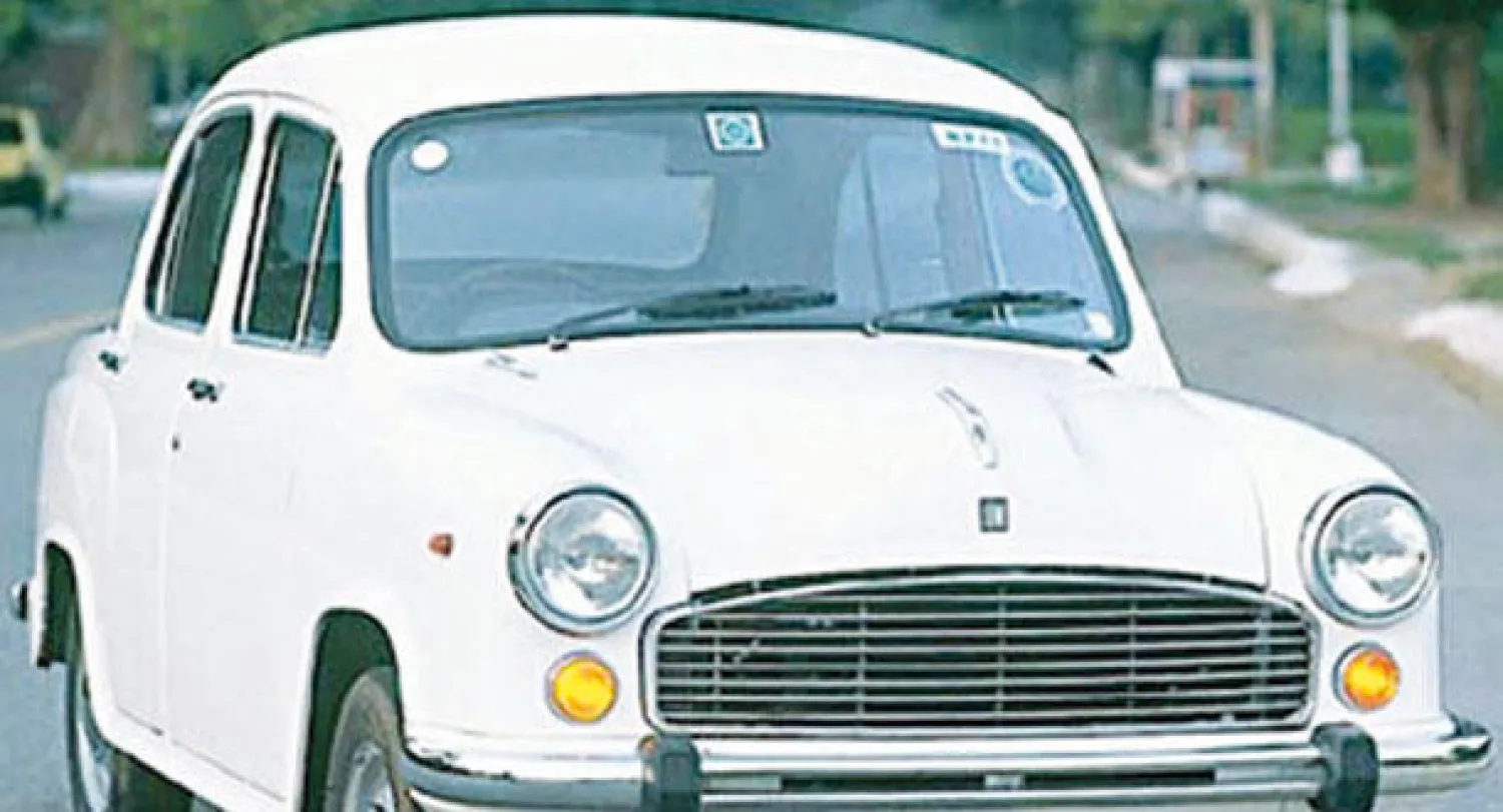 «أمباسادور» تودع شوارع الهند