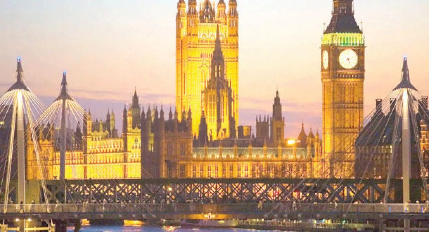 جانب من وسط العاصمة البريطانية لندن حيث ساعة بيغ بن ومقر البرلمان منطقة المشروع («الشرق الأوسط»)