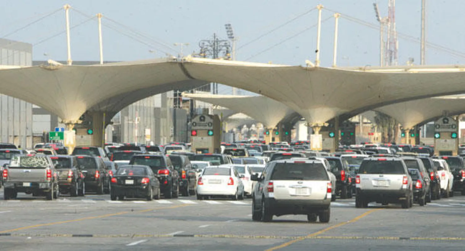 جسر الملك فهد بين السعودية والبحرين ({الشرق الأوسط})