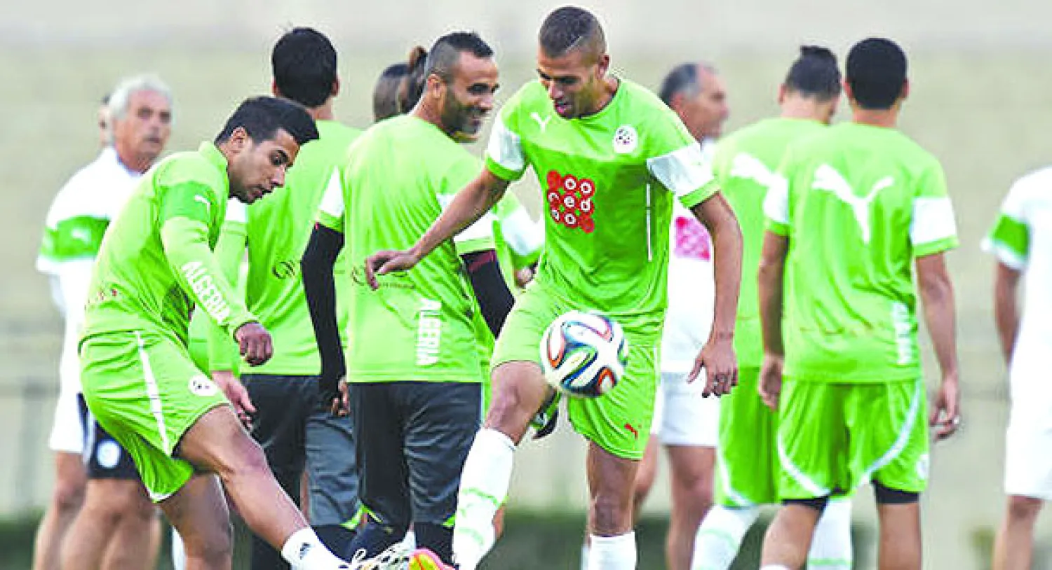 المنتخب الجزائري يتطلع لعبور الدور الأول في مشاركته الرابعة