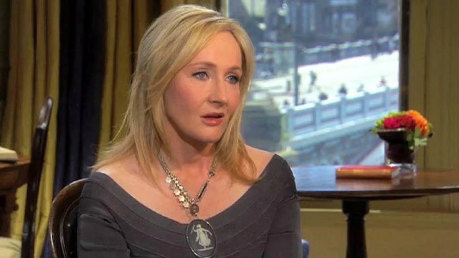 مؤلفة «هاري بوتر» تتبرع بمليون جنيه لمناهضة استقلال اسكتلندا