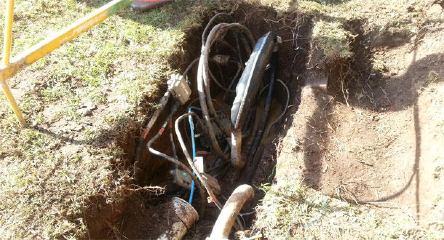 مقاولون تسببا في قطع الاتصالات عن شرق البلاد (الشرق الأوسط)