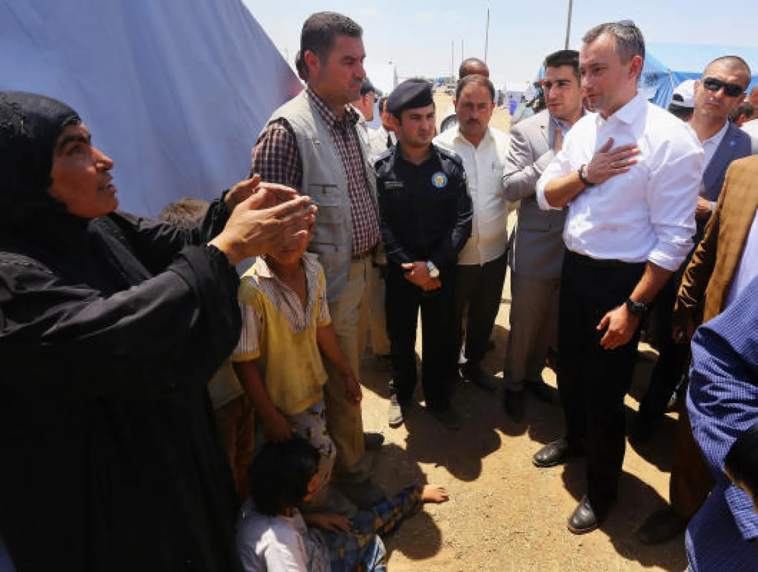 مساعدة مالية بريطانية للعراقيين الهاربين من الشمال