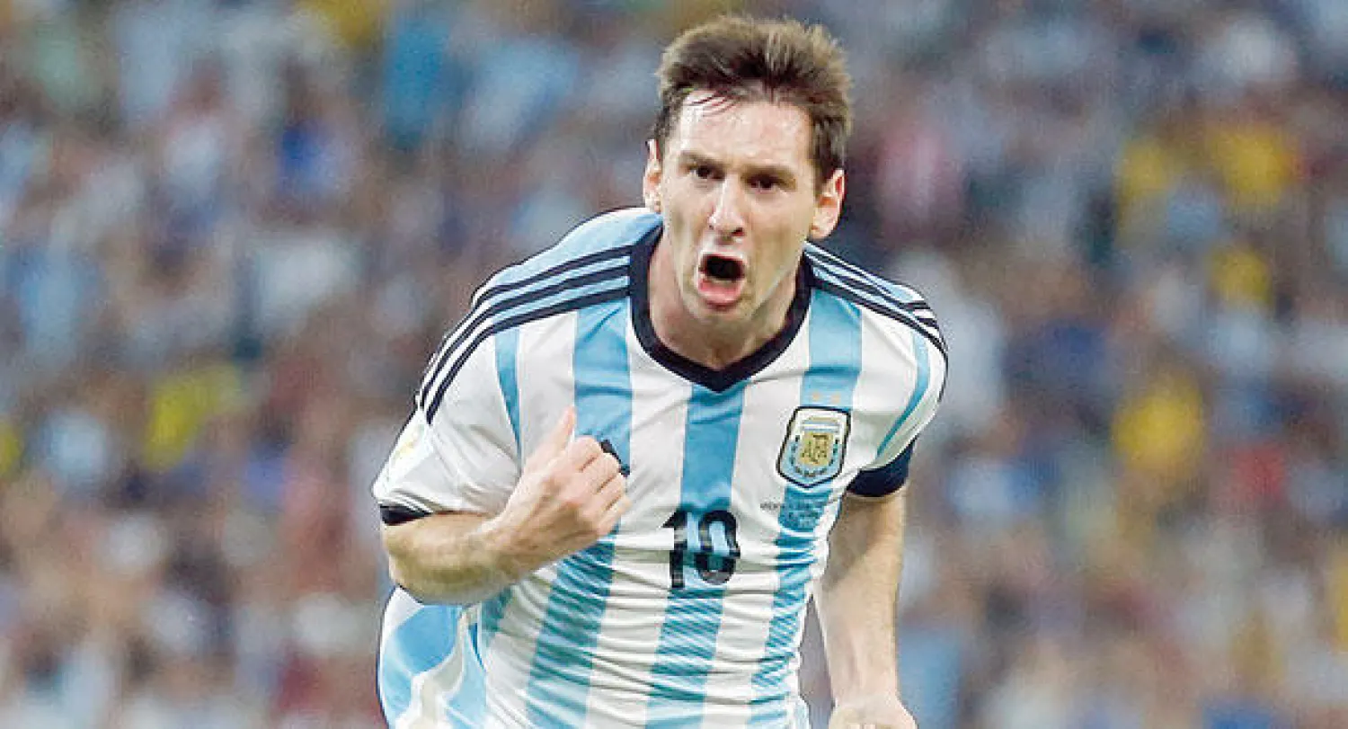 ميسي يحظى باحترام أفراد فريقه (أ.ب)