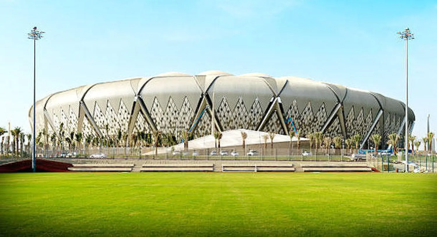 خادم الحرمين يأمر بإنشاء 11 استادا رياضيا في السعودية على غرار «استاد الملك عبد الله»