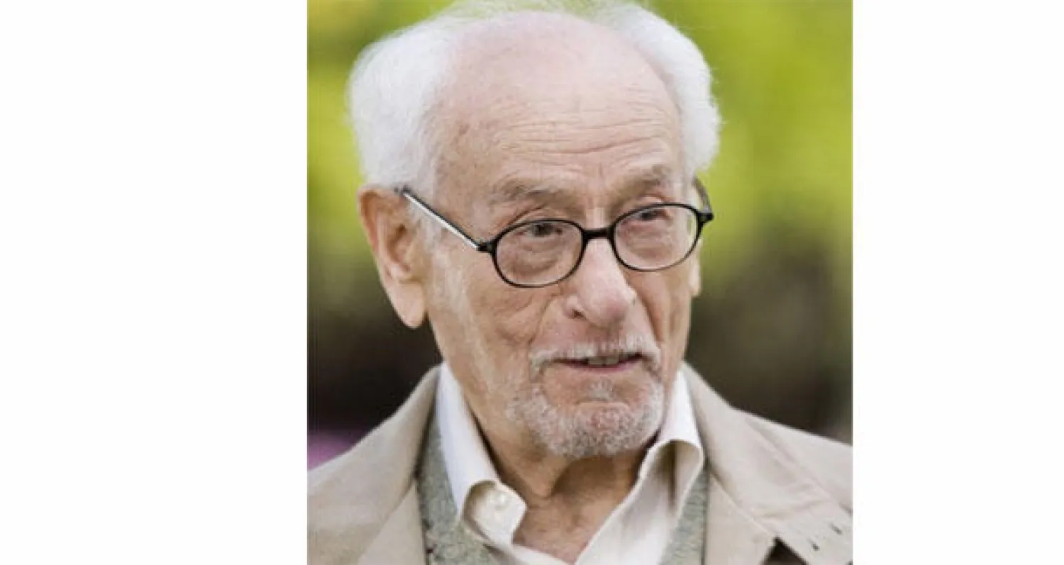 إيلاي والاك