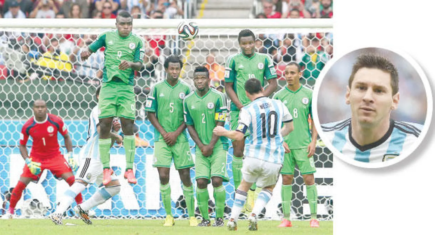 فرحة ميسي بأحد هدفيه في مرمى نيجيريا  -  الجماهير الأرجنتينية تعول الكثير على ميسي