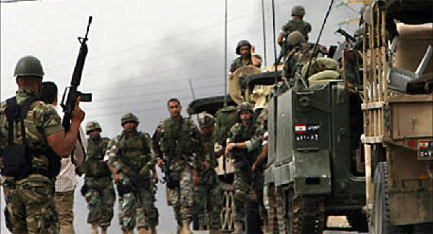 الجيش اللبناني يجري سلسلة مداهمات في جرود عكار ويعثر على عبوات معدة للتفجير بمغارة