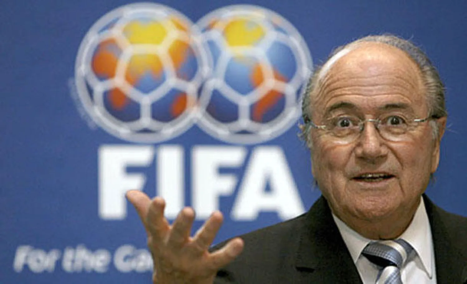 بلاتر: تقنية خط المرمى ستطبق في يورو 2016