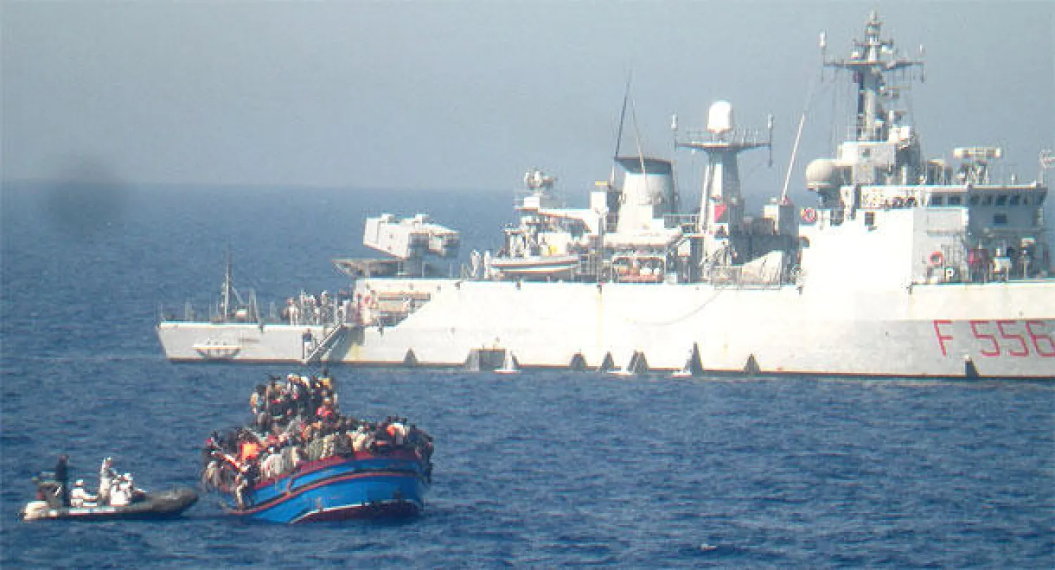 انتشال عشرات الجثث لمهاجرين قرب السواحل الإيطالية