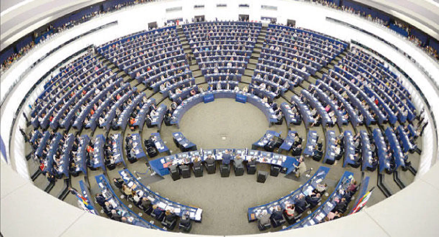 جلسة البرلمان الأوروبي في استراسبورغ أمس (إ.ب.أ)