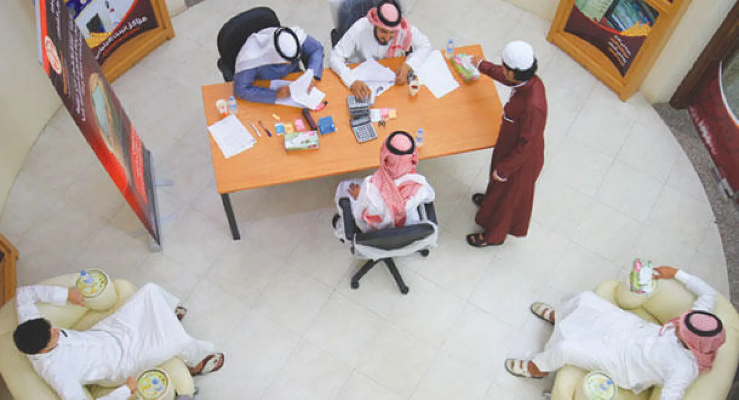 يحذر عضو هيئة كبار العلماء من المتاجرة بالديات وعدم المساهمة فيها من أموال الزكاة («الشرق الأوسط»)