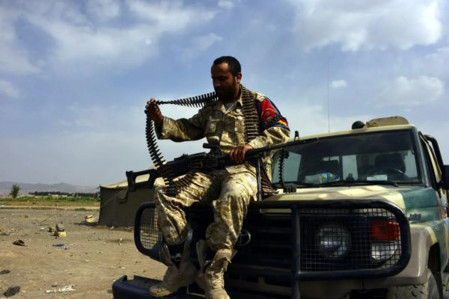 الاشتباكات مستمرة في شمال اليمن بين الجيش والحوثيين