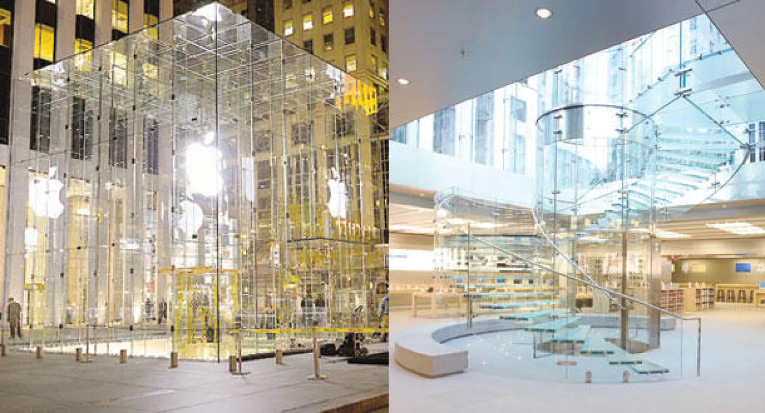 السلم الزجاجي الذي يميز العديد من متاجر آبل  -  مقر {آبل} في نيويورك