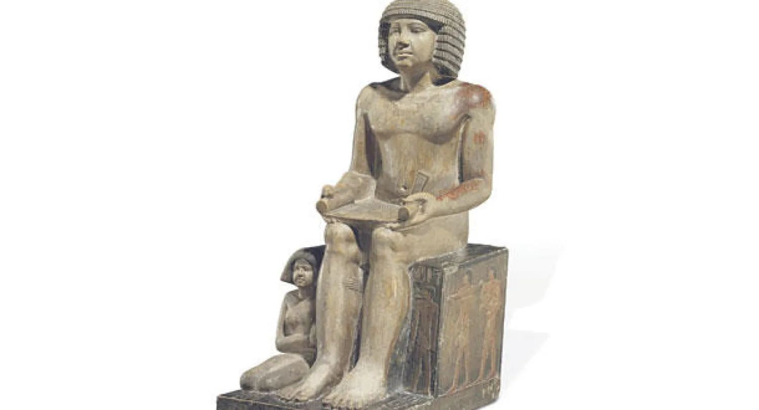 بيع التمثال مقابل 14 مليون جنيه إسترليني (24 مليون دولار) لأحد هواة الآثار والتراث البريطاني(أ.ب)