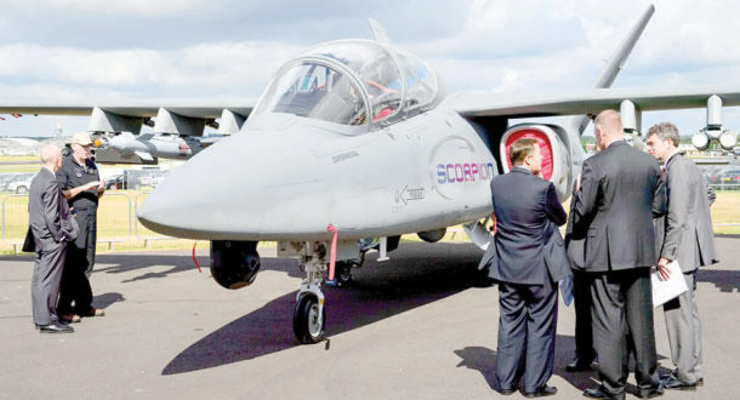الطائرة «سكوربيون» التابعة لـ«إيرلاند لصناعة الطائرات» في معرض فارنبره أمس (أ.ف.ب)