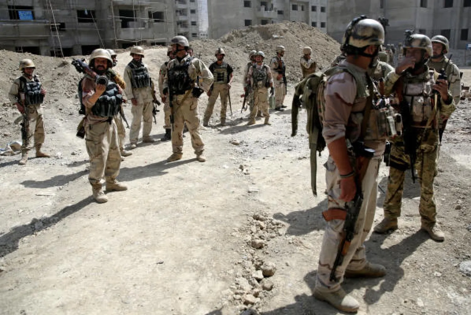 مقتل ستة من طالبان في هجومهم على مطار كابول