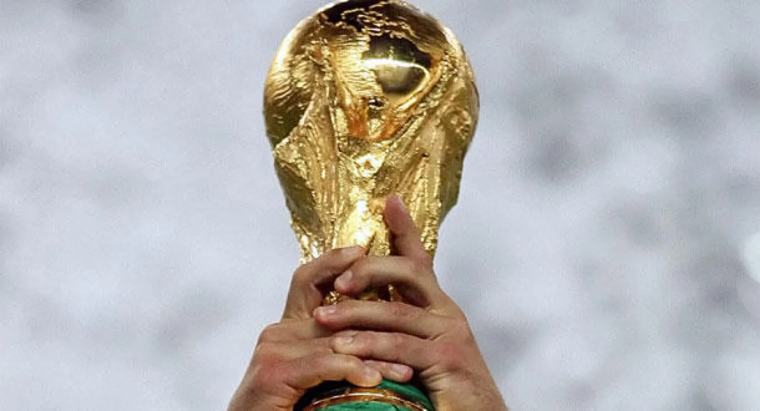 تحطم جزء من كأس العالم خلال احتفالات المنتخب الألماني