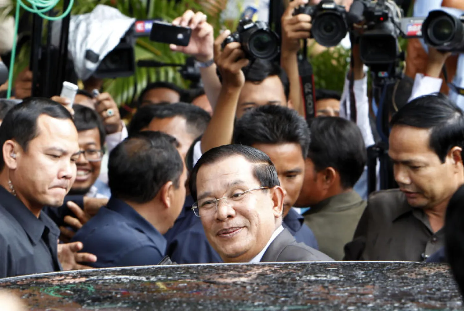 المعارضة الكمبودية تنهي مقاطعتها للبرلمان