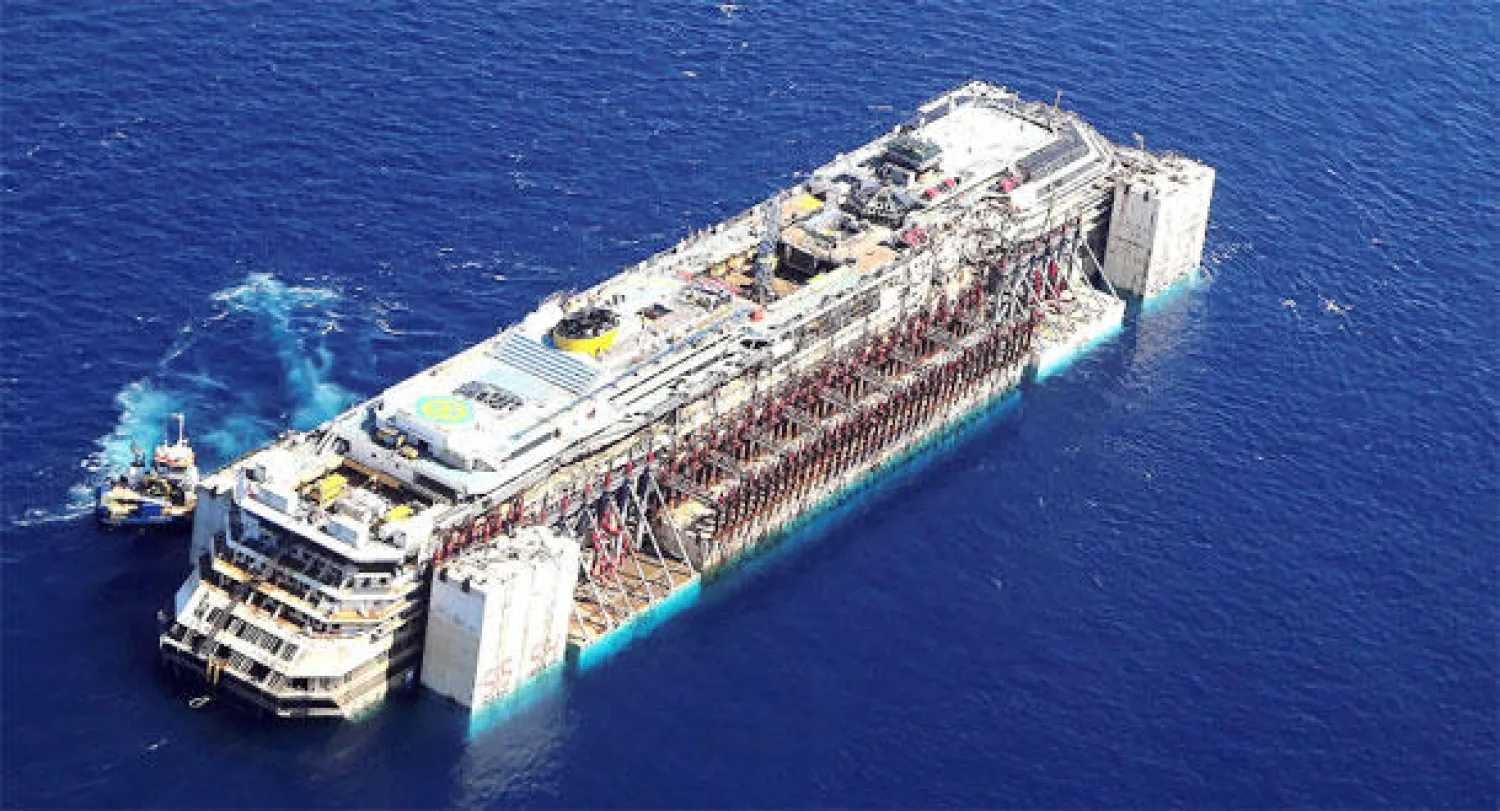 قطر السفينة كوستا كونكورديا إلى ميناء لتحويلها لخردة