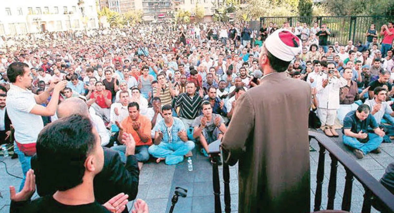 صلاة عيد الفطر العام الماضي في اليونان