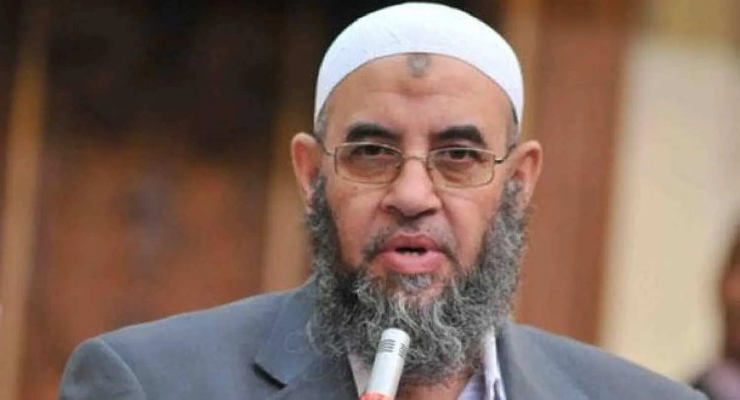 الدكتور يونس مخيون