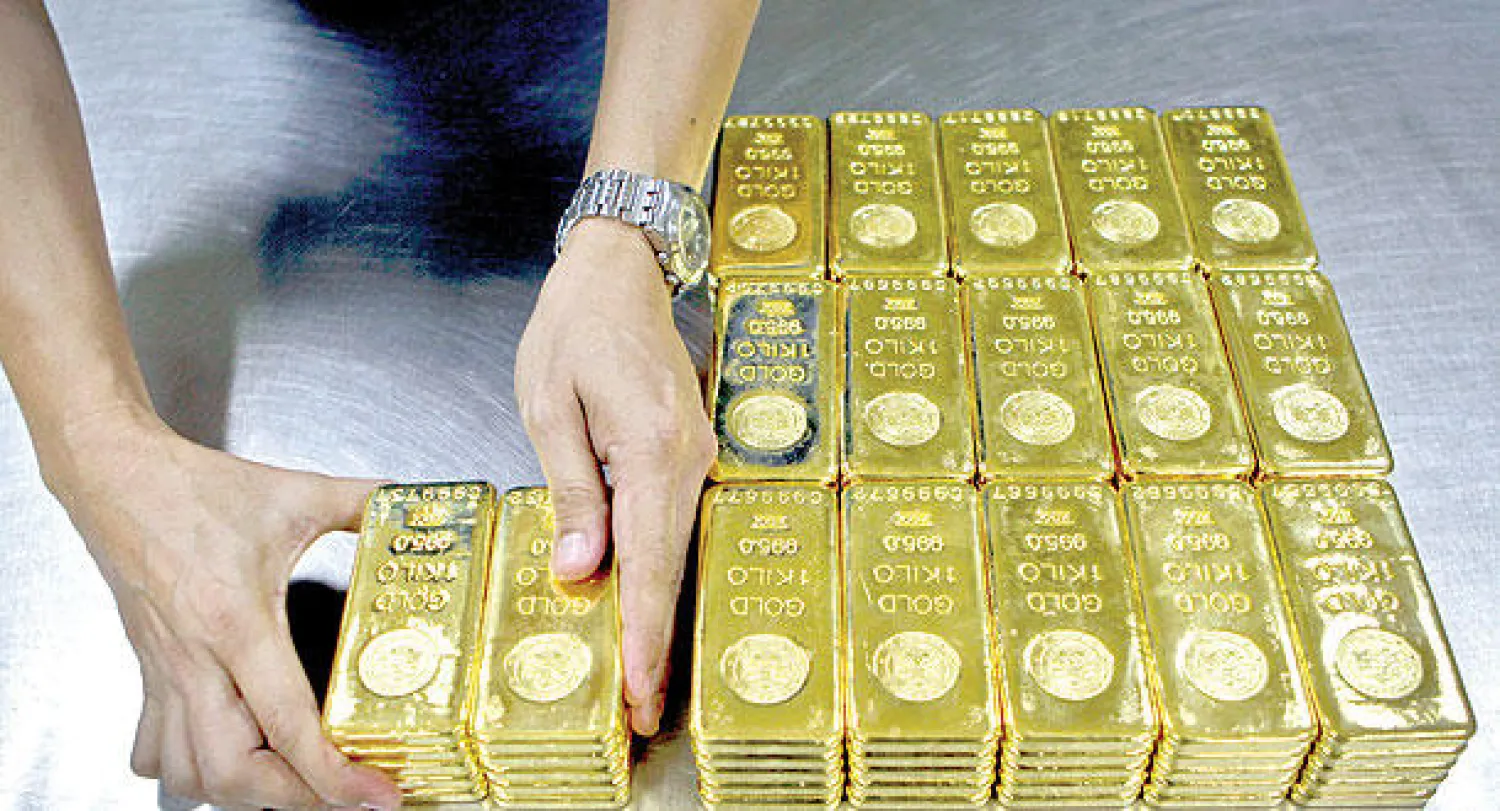 الذهب يقفز مع استمرار العزوف عن المخاطرة بسبب أوكرانيا