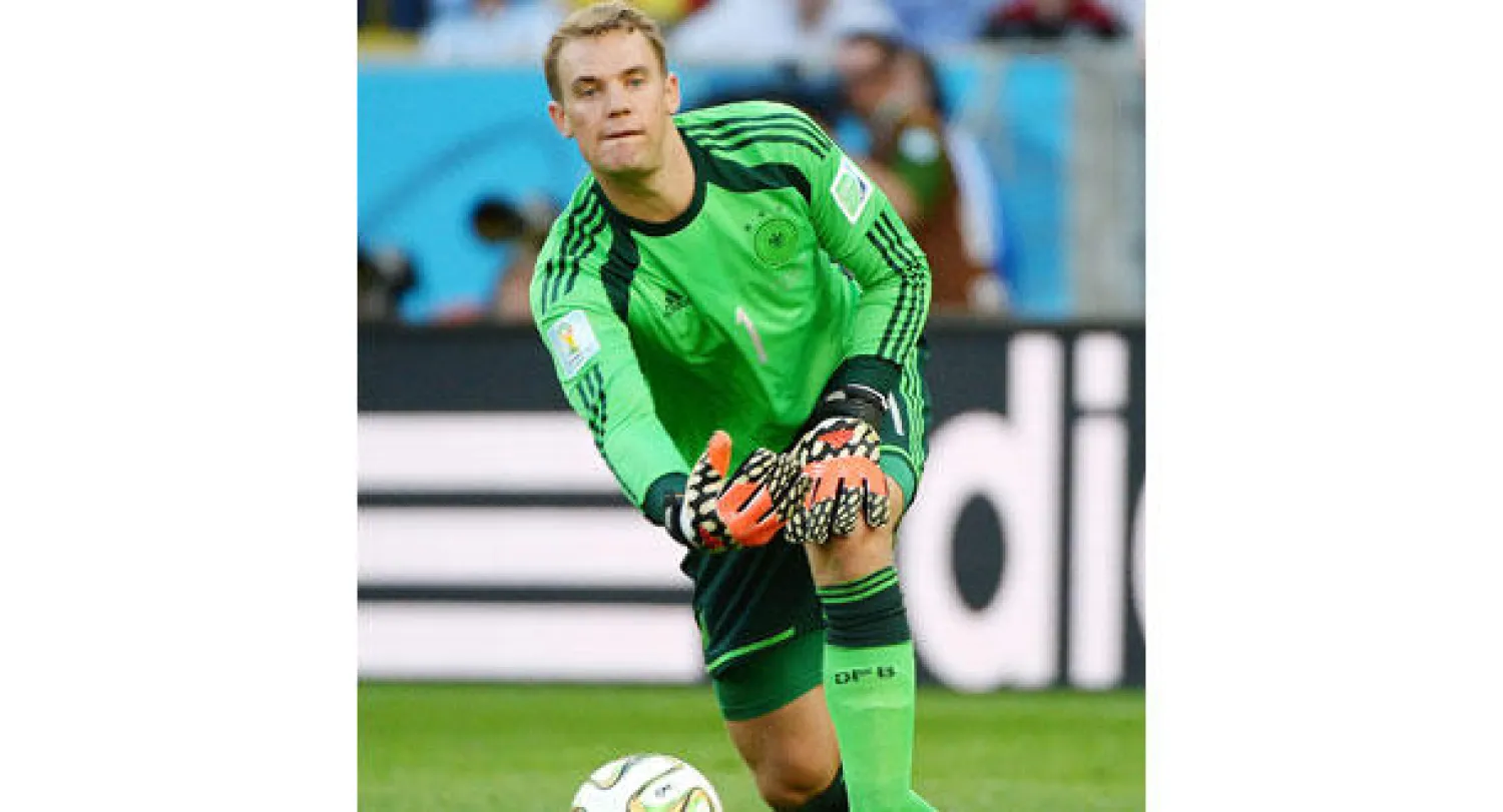 نوير أسهم بشكل كبير في إحراز ألمانيا للقب مونديال البرازيل