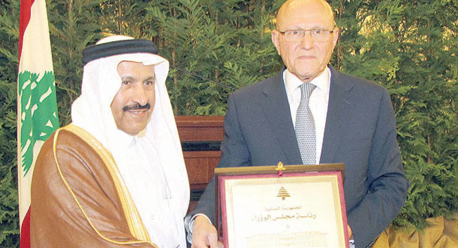 رئيس الحكومة اللبنانية يكرم السفير السعودي لدى بيروت أمس (دالاتي ونهرا)