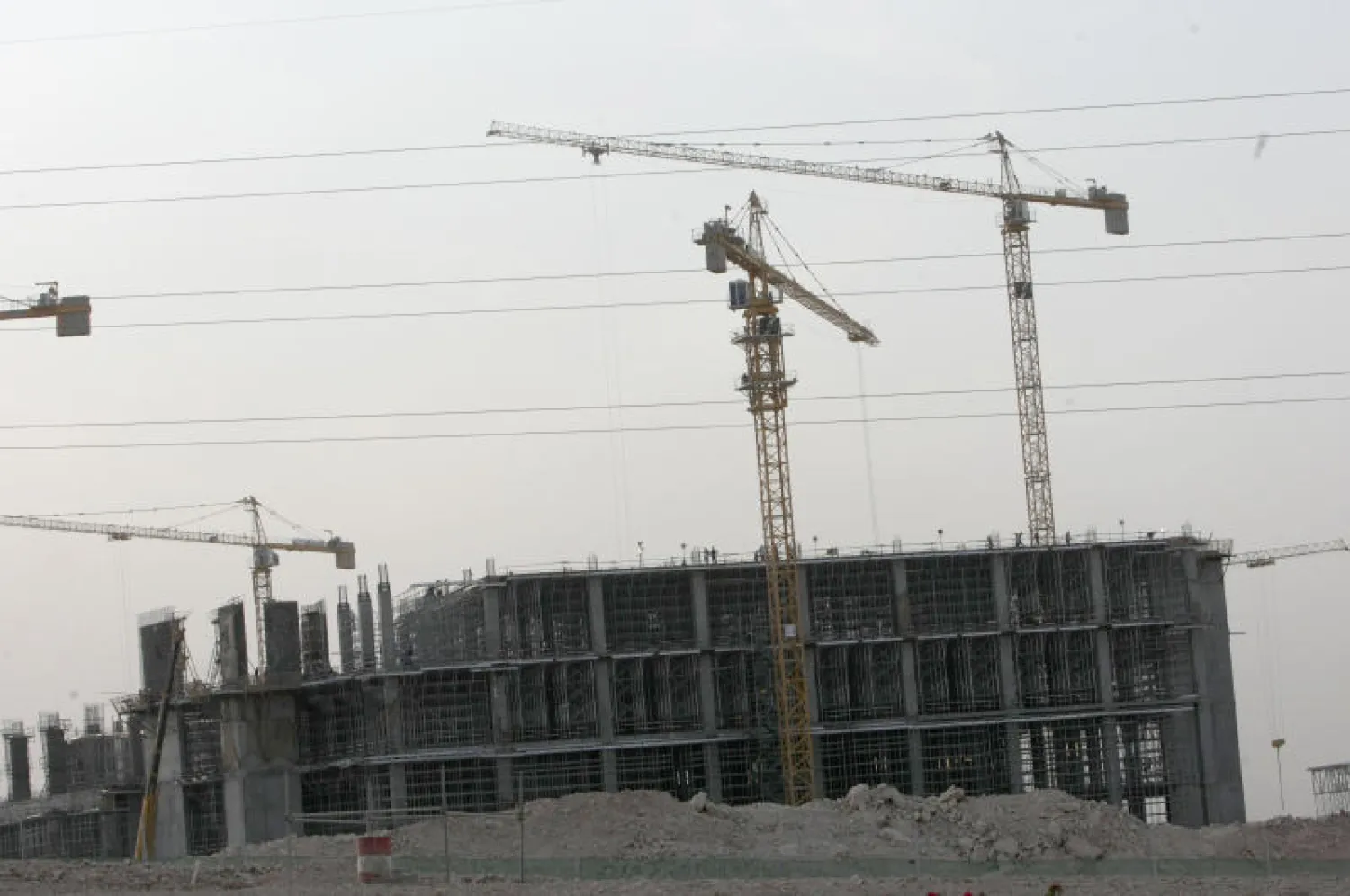 مجلس المنافسة يدرس طلب ثان للاندماج في سوق المقاولات السعودي ("الشرق الأوسط")