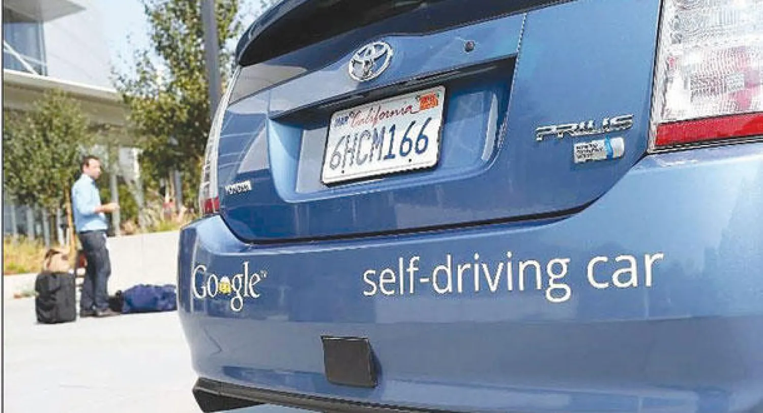 اختبار قيادة لسيارة «غوغل» تعمل من دون سائق