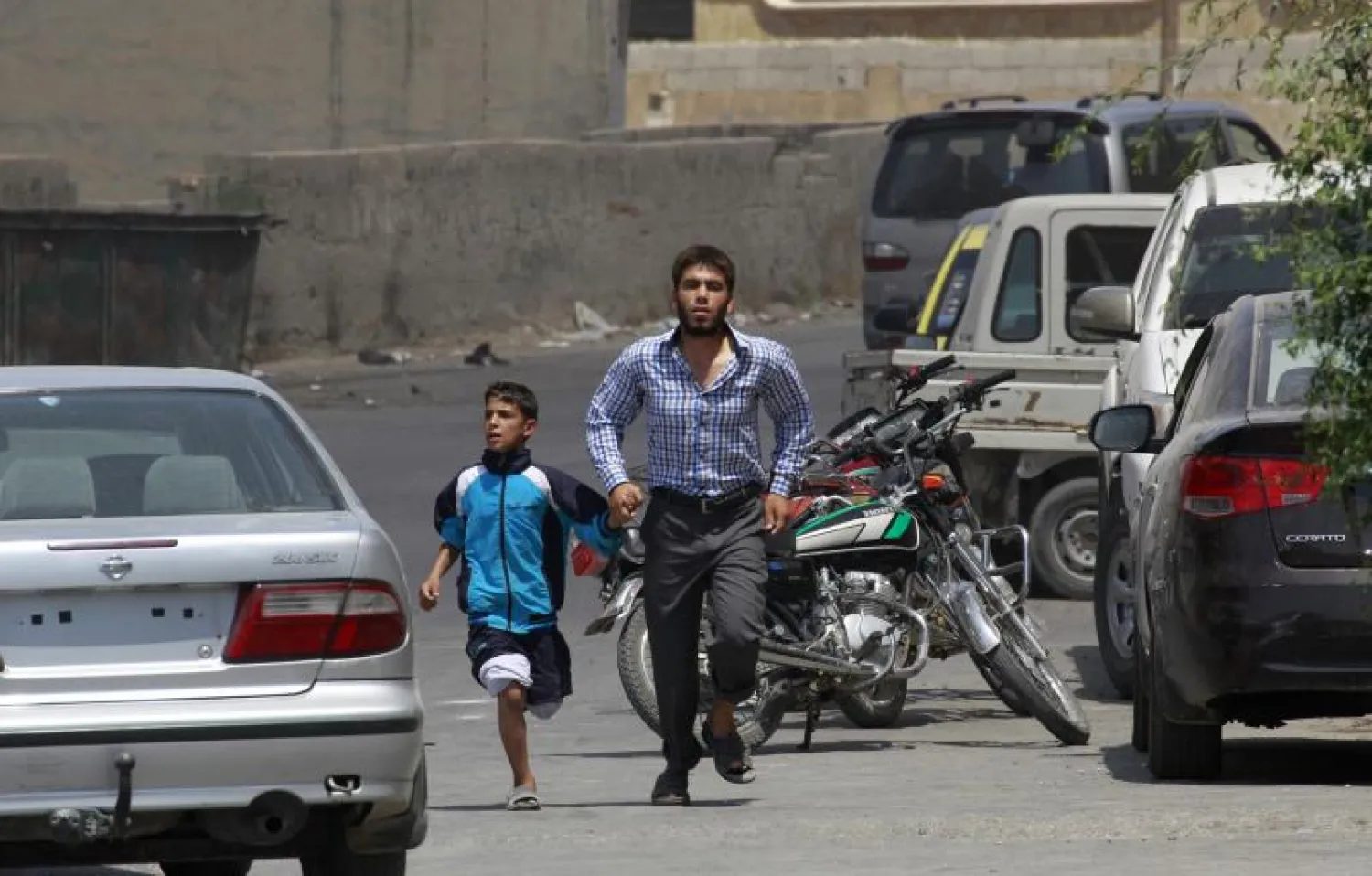 معركة مصيرية للمعارضة على جبهتين ضد المتطرفين والأسد