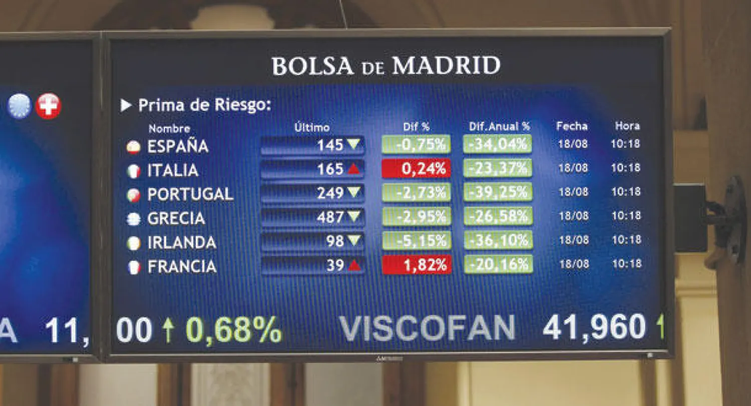 حققت البورصة الإسبانية نحو 16 نقطة من المكاسب في تعاملات الفترة الأخيرة بسبب انحسار المخاوف بشأن أوكرانيا (إ.ب.أ)