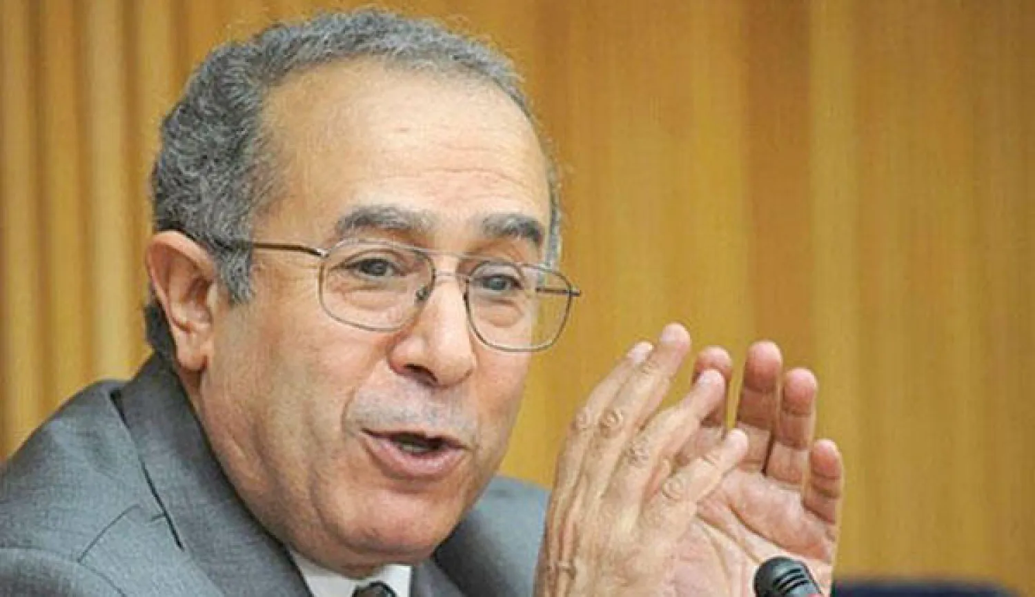 وزير خارجية الجزائر: أي محاولة لإضعافنا ستكون لها عواقب سلبية