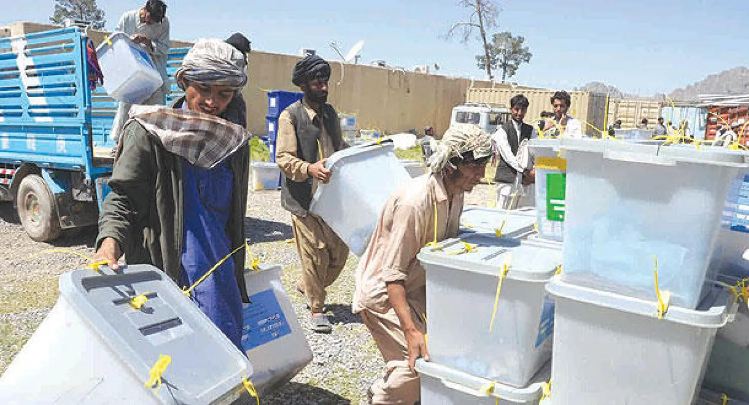 استمرار عملية إعادة فرز الأصوات رغم انسحاب المرشحين للانتخابات الأفغانية