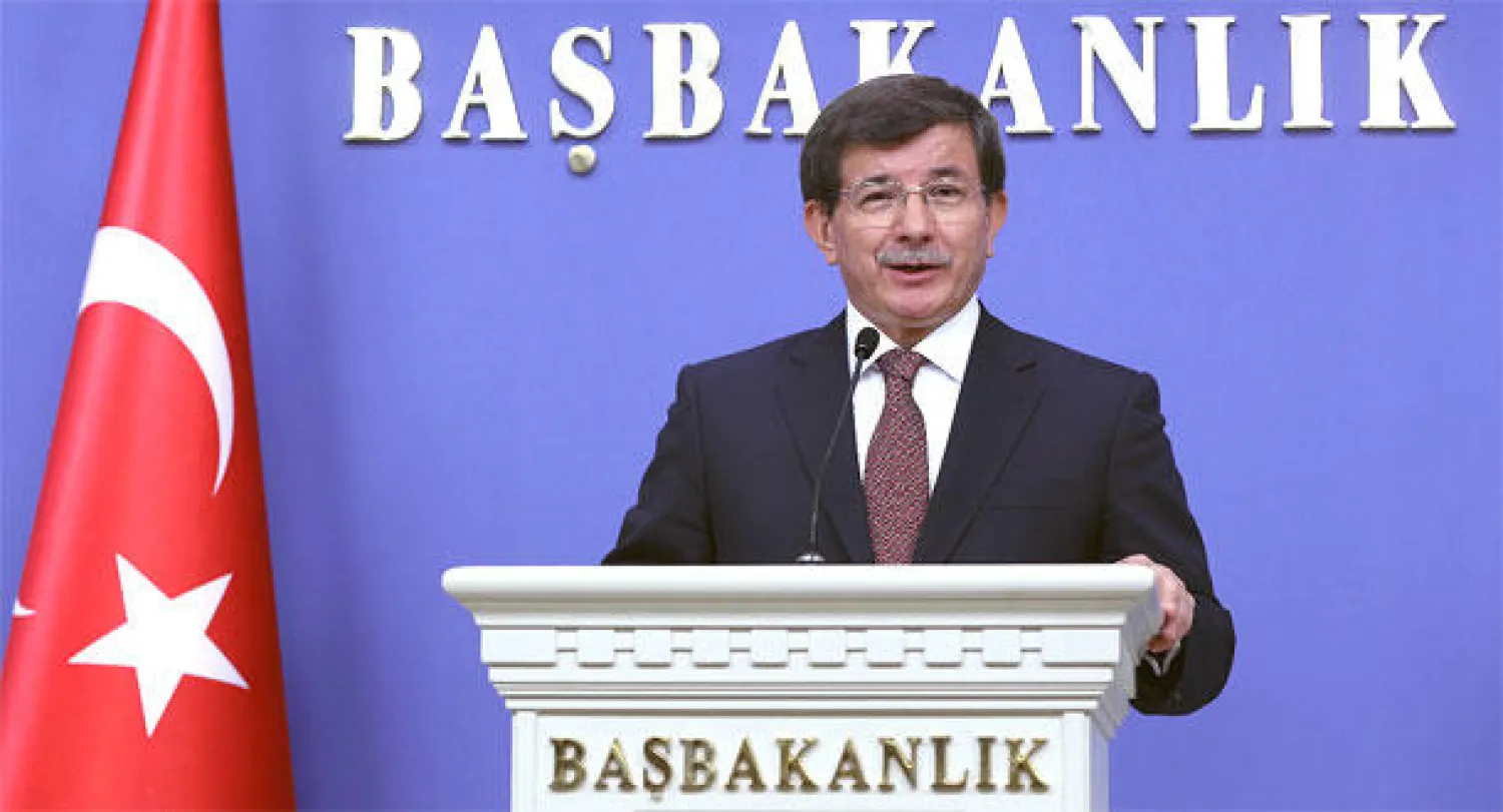 رئيس وزراء تركيا يقدم تشكيلة حكومته