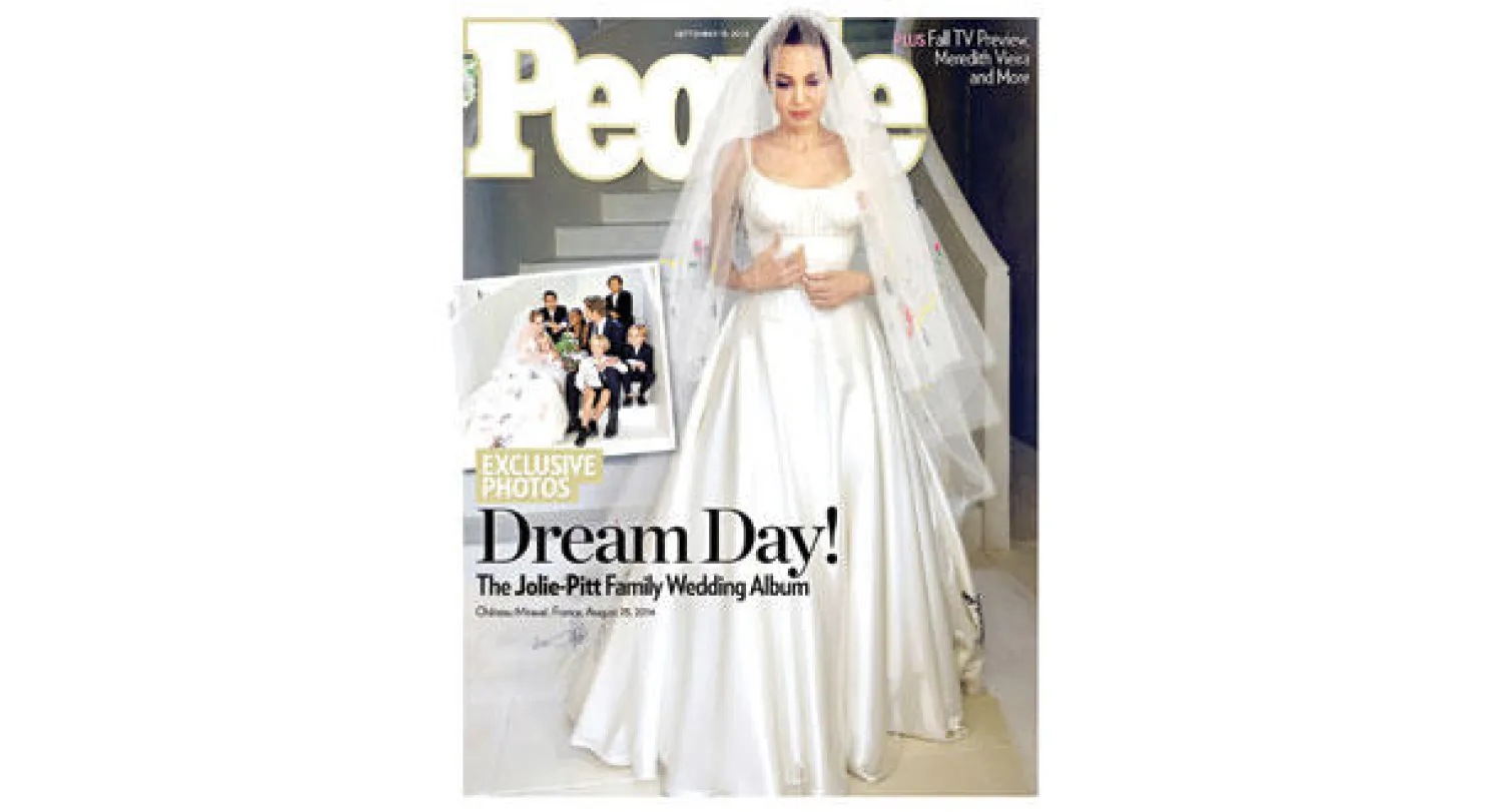 أبناء براد بيت وأنجلينا جولي يشاركون في تنظيم زفاف والديهما