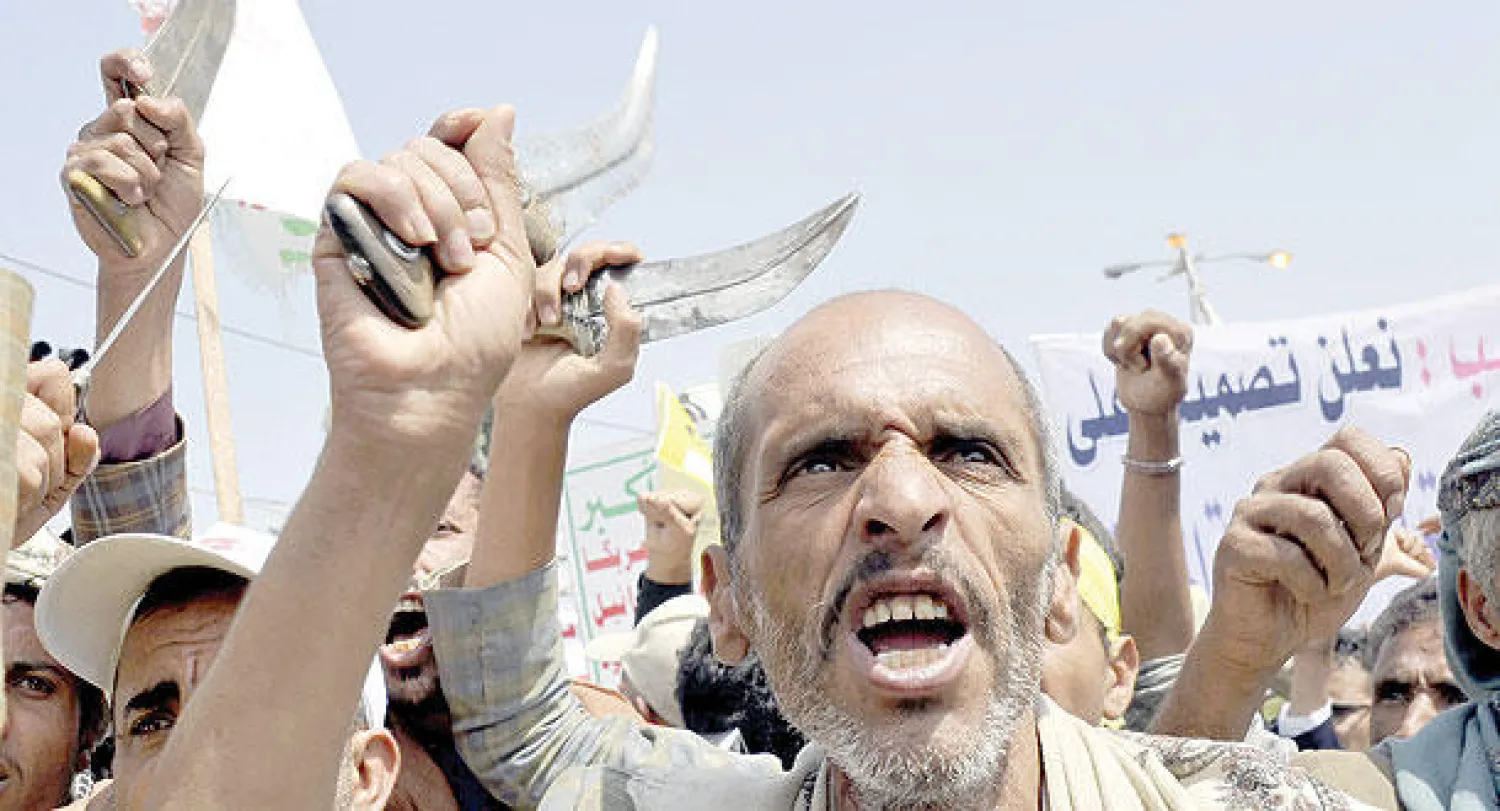 نار ودم في صنعاء.. وتحذيرات من صومال آخر