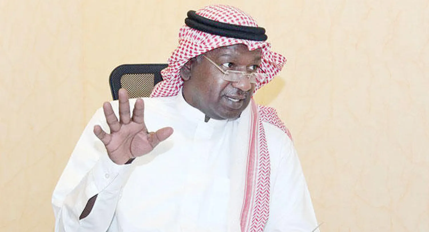 ماجد عبد الله في كواليس حفل تدشين حساباته في مواقع التواصل الاجتماعي أمس