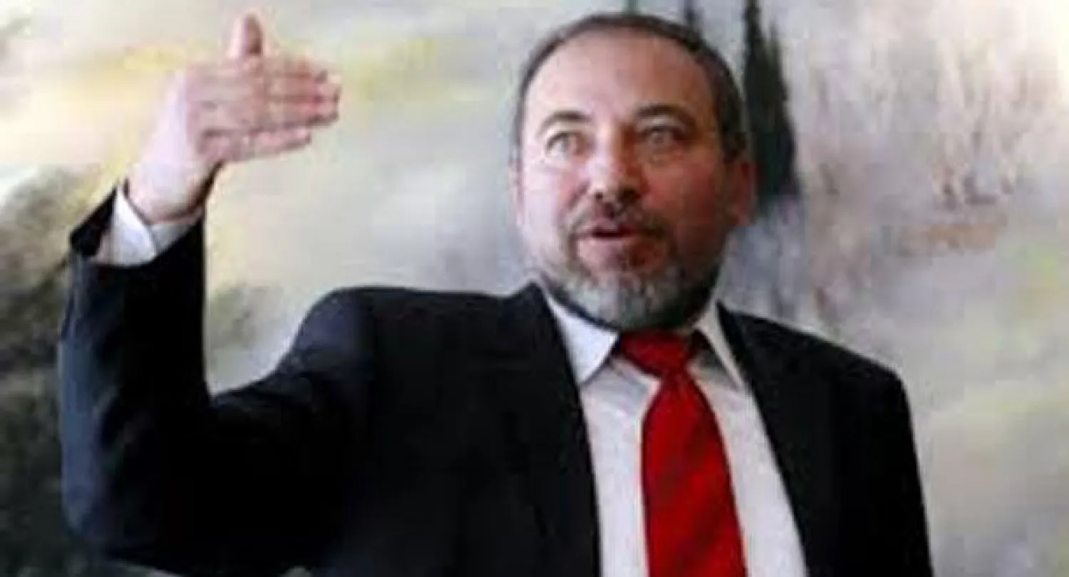 ليبرمان يحذر من تحول حماس و«حزب الله» إلى «دول إرهابية»