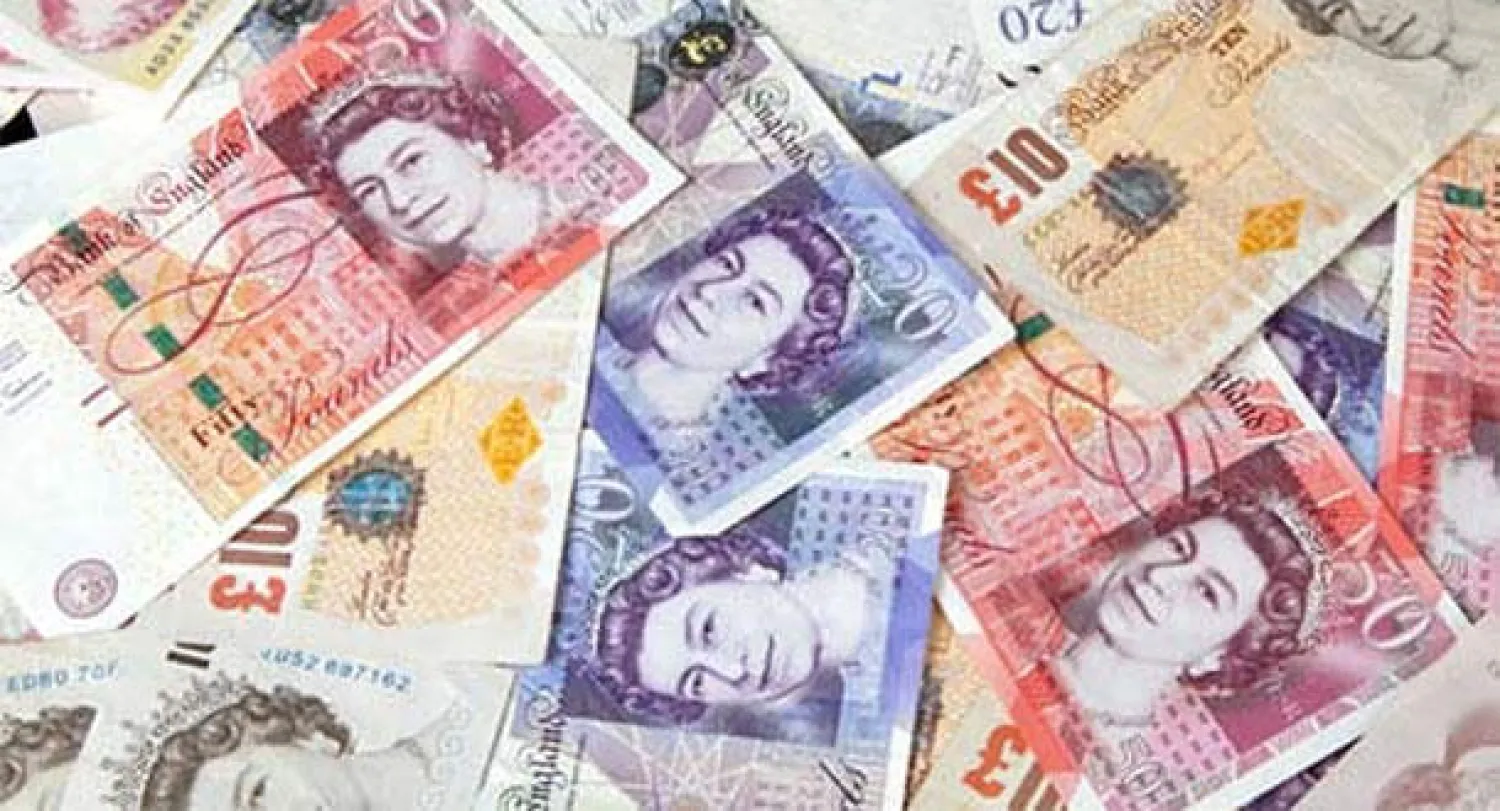 الإسترليني يواصل تراجعه مع اقتراب الاستفتاء على استقلال اسكوتلندا