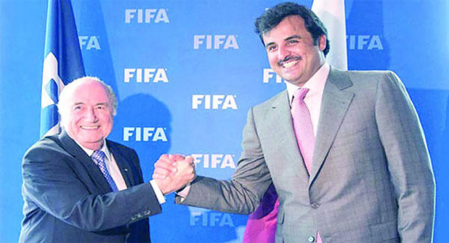 الأمير تميم بن حمد خلال لقائه ببلاتر أمس