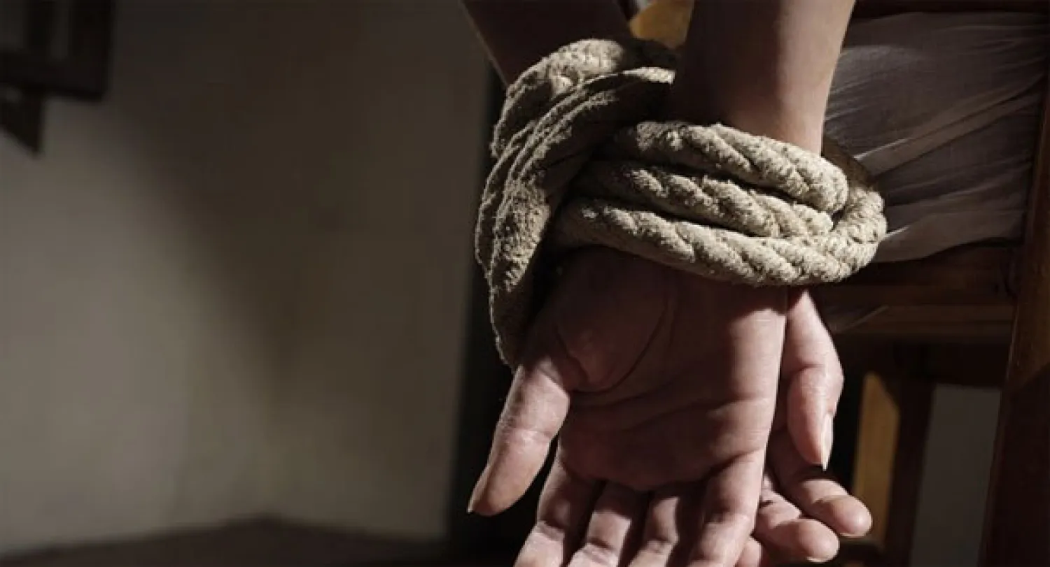 مصرية تخطف ابنها وتطلب فدية من زوجها