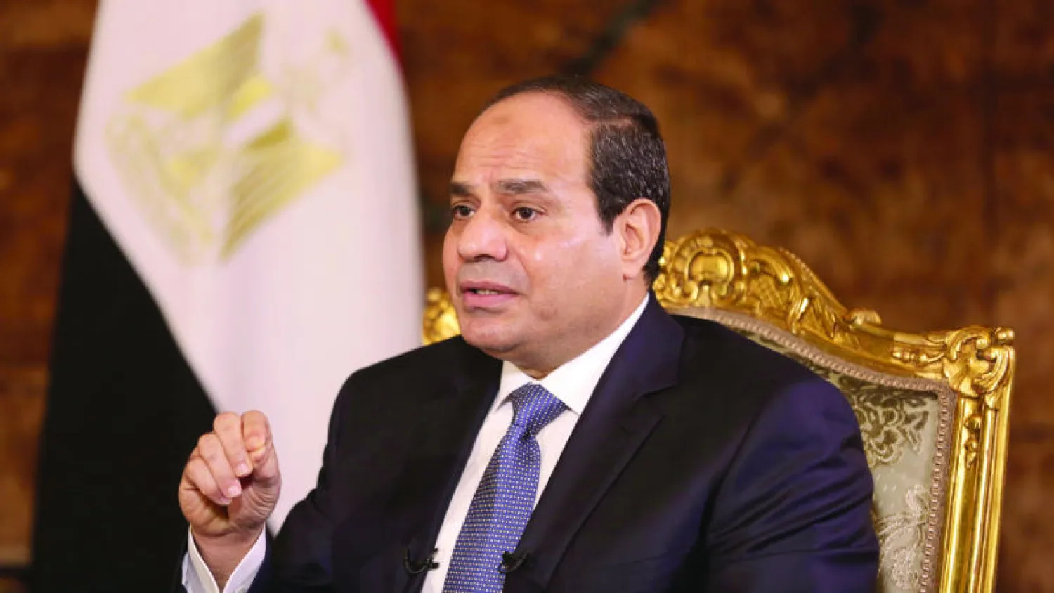 الرئيس عبد الفتاح السيسي خلال حواره مع «أسوشيتيد برس» أمس (أ.ب)