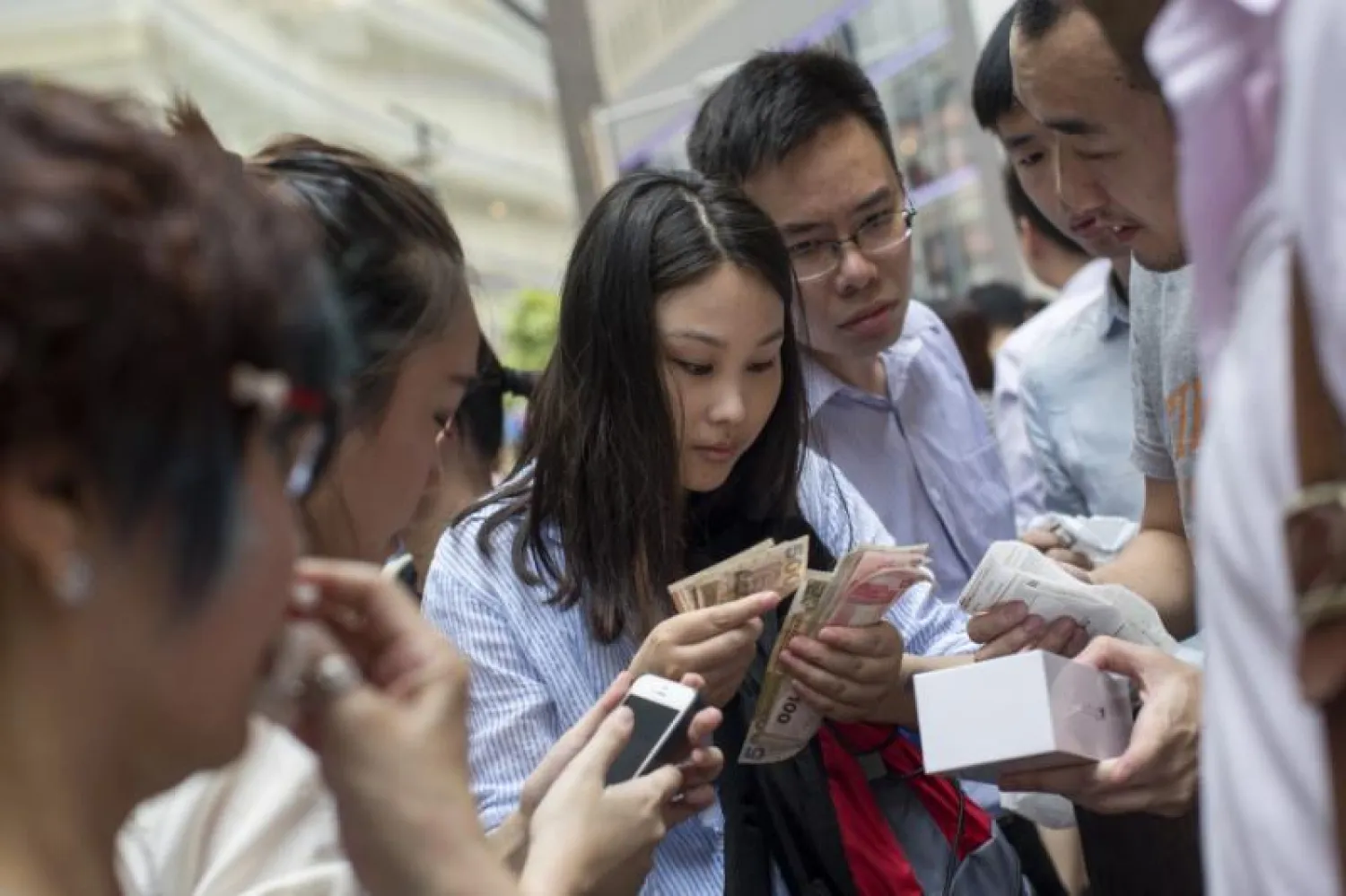 آيفون 6 يتغلغل في السوق السوداء