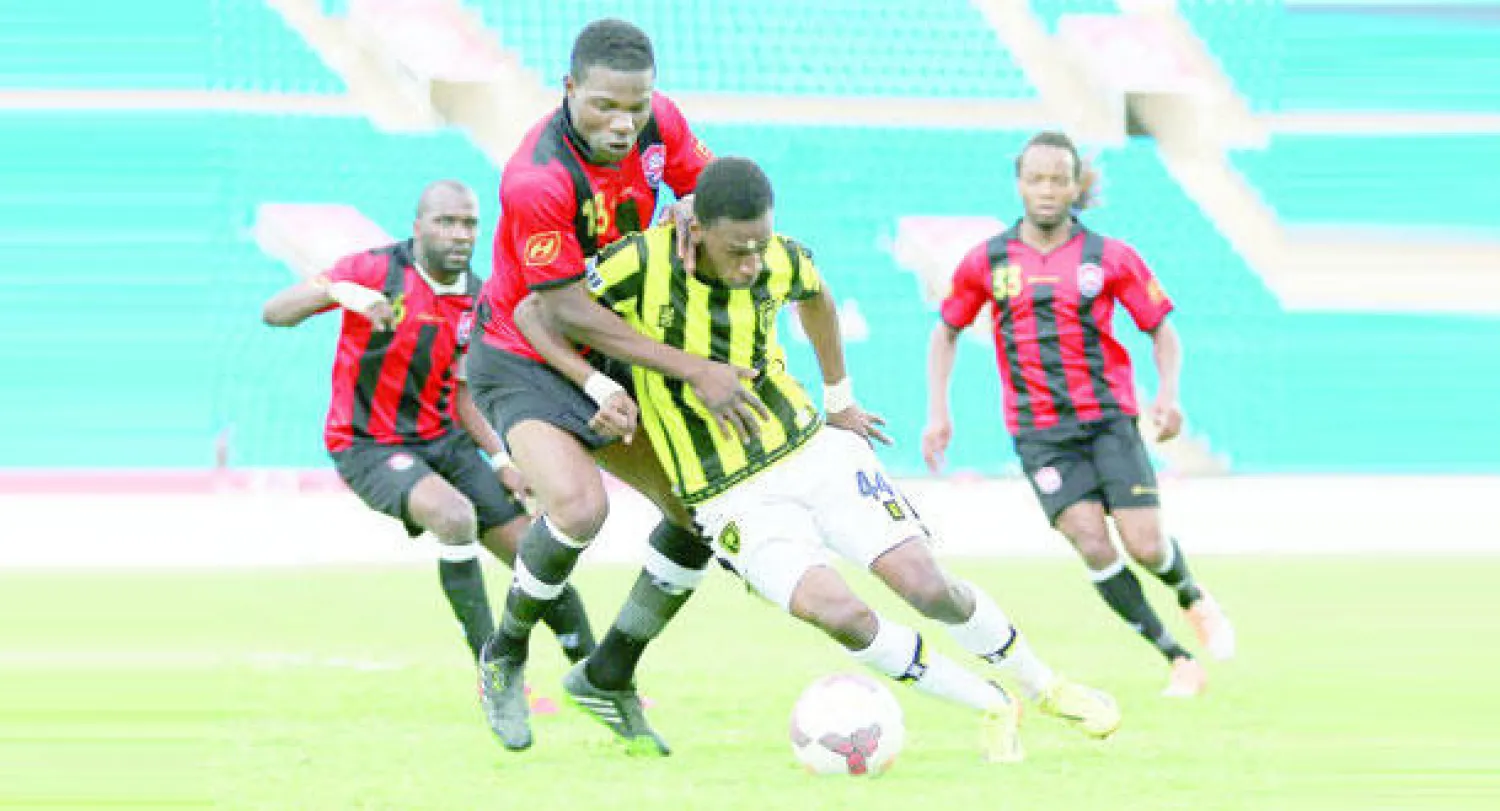 جانب من لقاء سابق للاتحاد والرائد