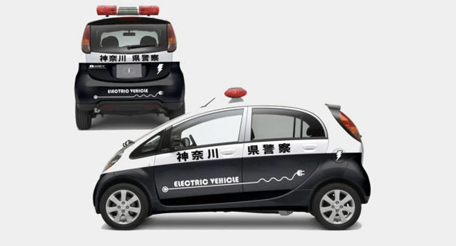 الشرطة الإيطالية تستبدل بـ«لامبورغيني» سيارات كهربائية يابانية