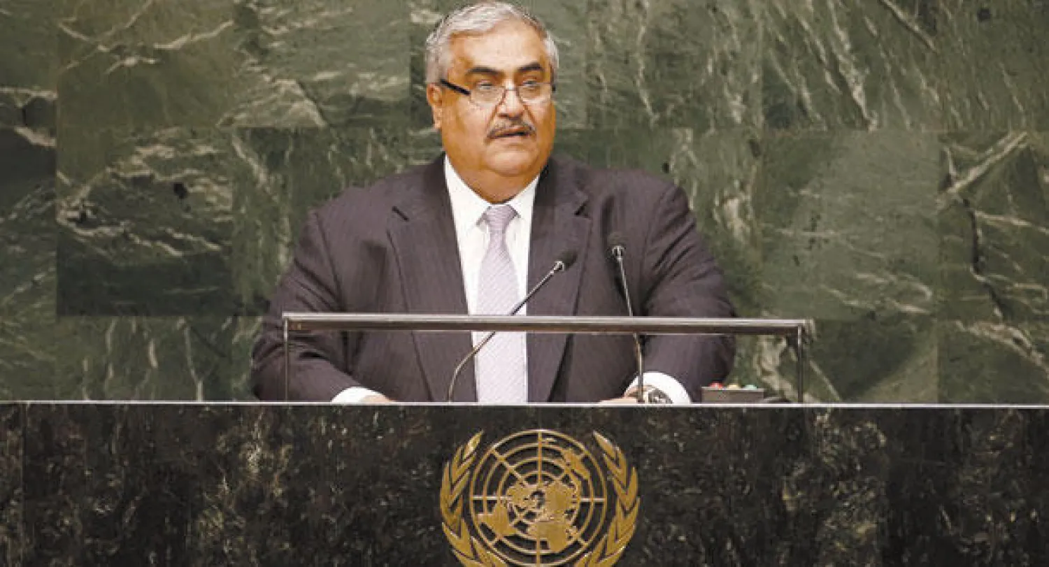 وزير خارجية البحرين الشيخ خالد بن أحمد آل خليفة خلال إلقائه كلمة بلاده أمام الجمعية العامة للأمم المتحدة في نيويورك أمس (رويترز)