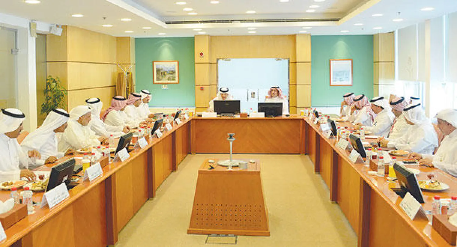 الأمير سلطان بن سلمان بن عبد العزيز والأمير فيصل بن سلمان بن عبد العزيز يستعرضان سير العمل في برنامج  التطوير الشامل للسياحة والتراث الوطني